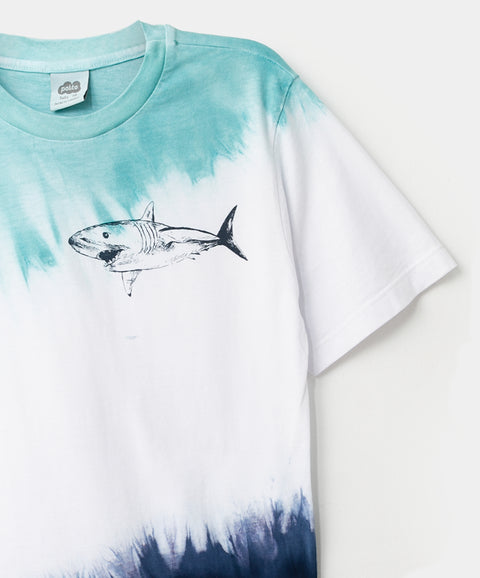 Camiseta para niño en tela suave color blanco con estilo tie-dye