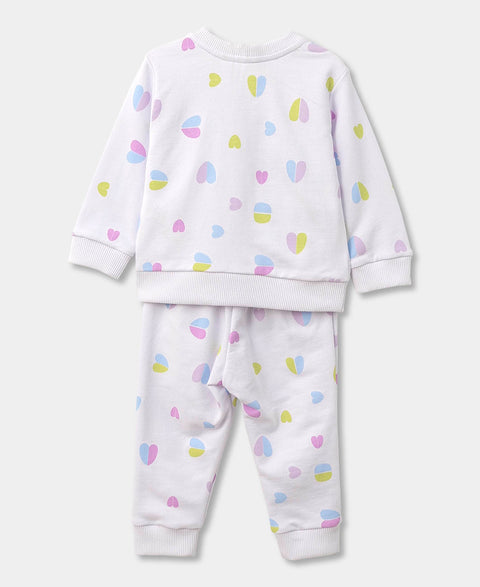 Conjunto Para Recién Nacida En Burda Color Blanco Y Estampado