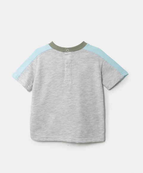 Camiseta Manga Corta Para Recién Nacido En Tela Suave Color Gris