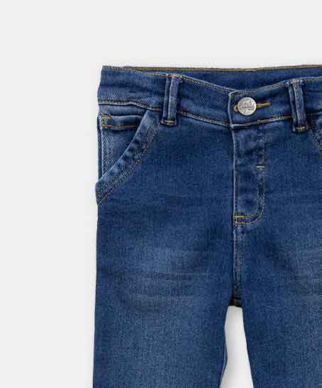 Jean Slim Para Bebé Niño En Burda Tono Medio