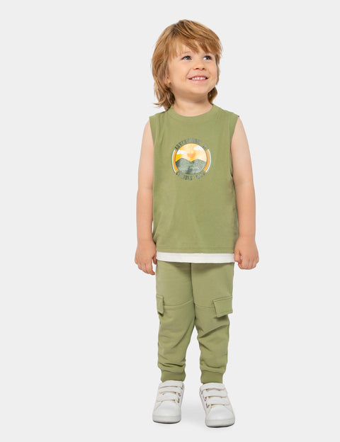 Conjunto De Camiseta Sisa Y Jogger Para Bebé Niño En Algodón Color Verde Militar