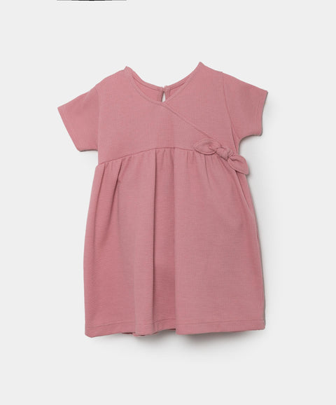 Vestido Para Recién Nacida En Tela Suave Color Palo De Rosa