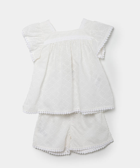 Conjunto Ocasión Especial Para Recién Nacida En Tela Suave Color Blanco
