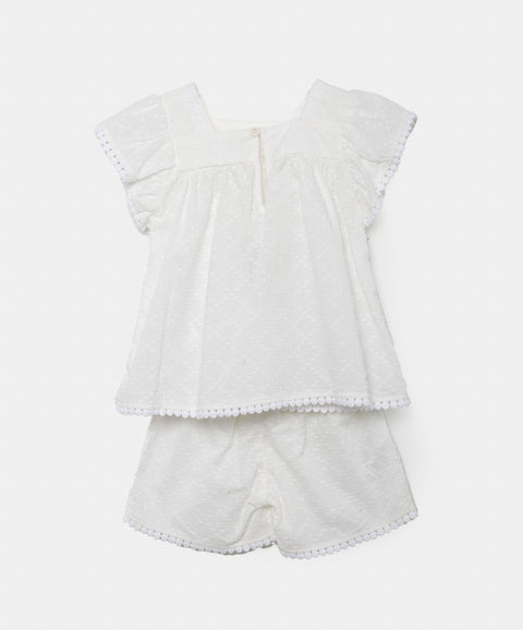 Conjunto Ocasión Especial Para Recién Nacida En Tela Suave Color Blanco