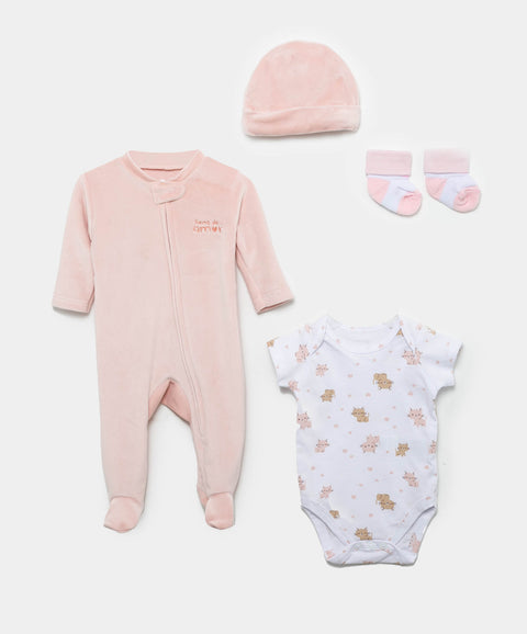Set De Primer Día Para Recién Nacida En Tela Suave Color Rosado Claro