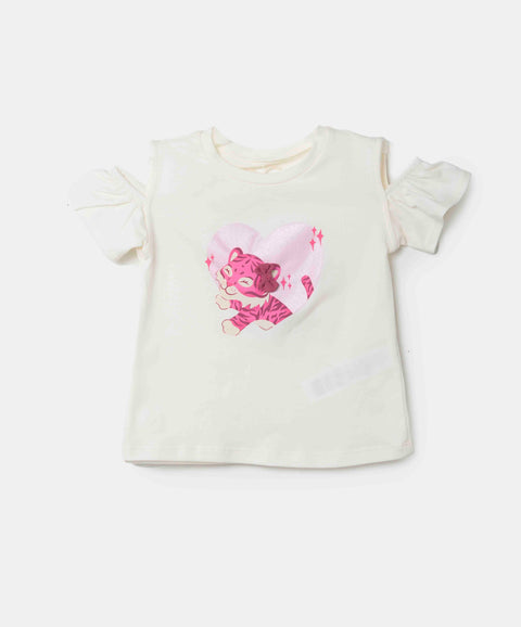 Conjunto Camiseta Y Short Para Bebé Niña En Licra Color Marfil Y Uva