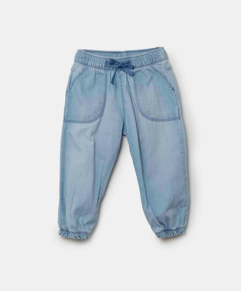 Jean Jogger Para Recién Nacida En Denim Tono Medio Claro