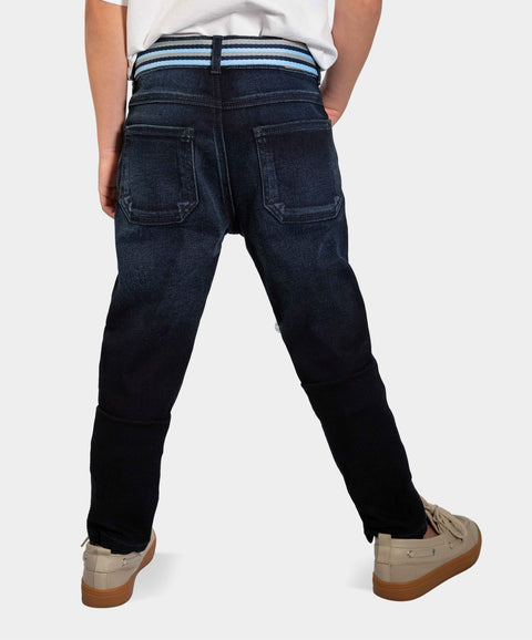 Jean Slim Con Correa Para Niño En Denim Tono Oscuro