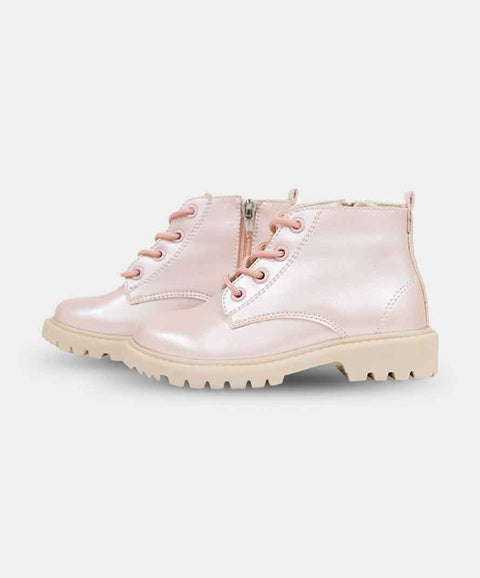 Botas Para Bebe Niña En Material Brillante Color Rosado