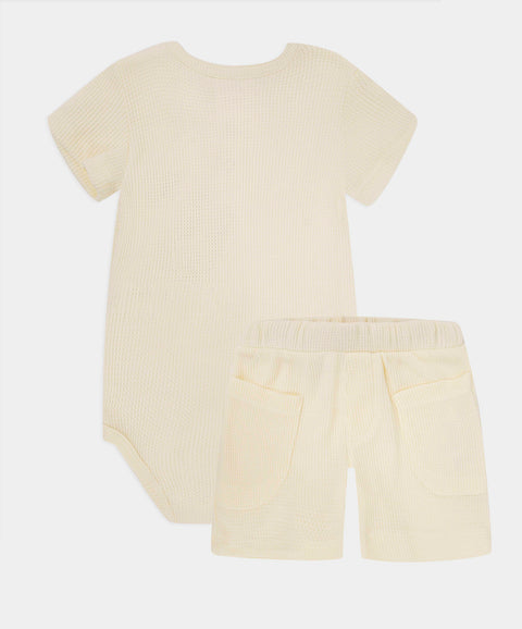 Conjunto Body Y Bermuda Para Recién Nacido Color Marfil