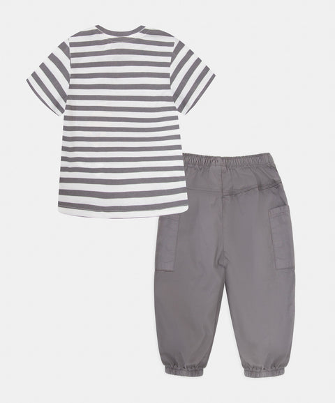 Conjunto Pantalón y Camiseta Manga Corta Para