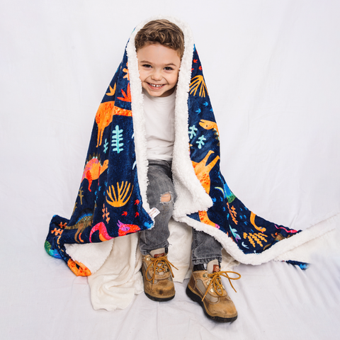 Cobija Para Niño En Tela Suave Color Azul Con Estampado De Dinosaurios