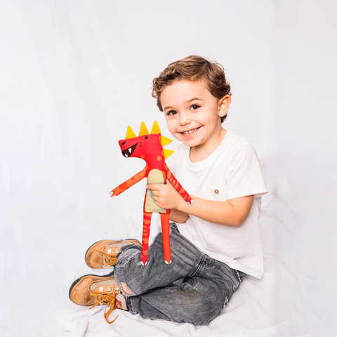 Peluche de dinosaurio en tela suave color rojo