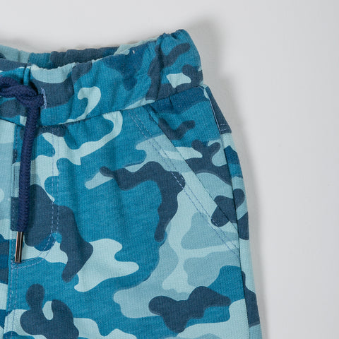 Bermuda para recién nacido en burda color azul