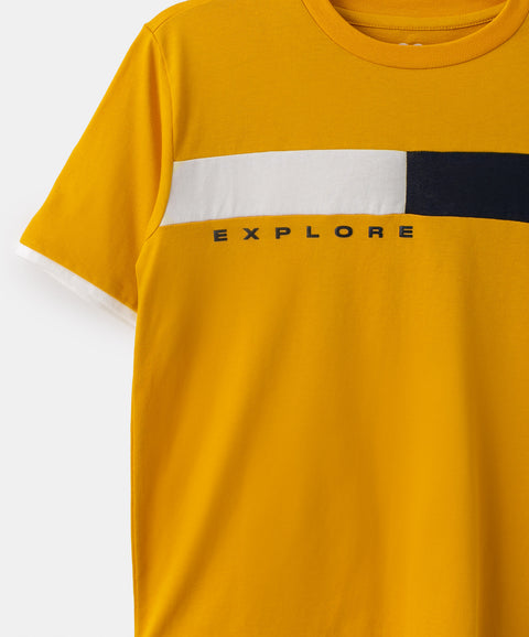 Camiseta para niño en tela suave color ocre