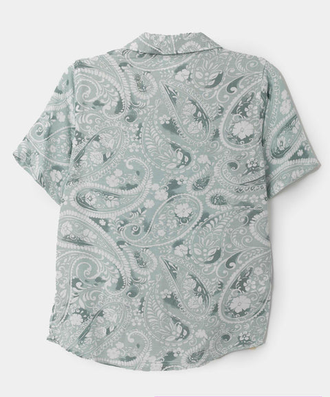 Camisa para niño en lino color verde claro