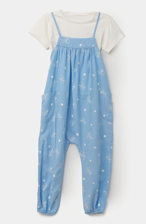 Conjunto de enterizo con camiseta para bebé niña en licra color azul claro con blanco