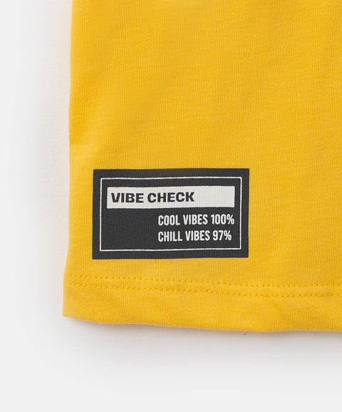 Camiseta para niño en tela suave color amarillo