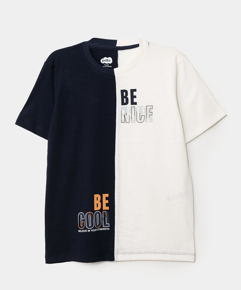 Camiseta manga corta para niño en tela suave color azul y marfil
