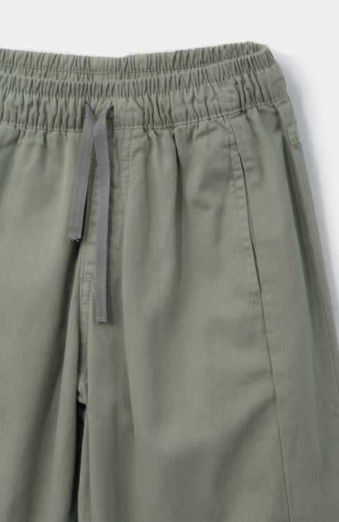 Jogger para niño en twill color verde