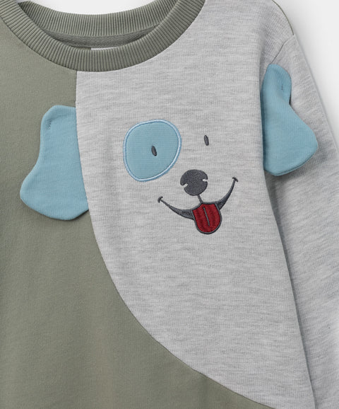 Buzo para bebé niño en burda color verde, azul y beige jasped
