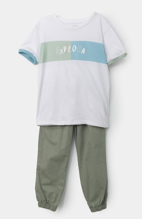 Conjunto de camiseta y jogger para bebé niño color blanco con verde