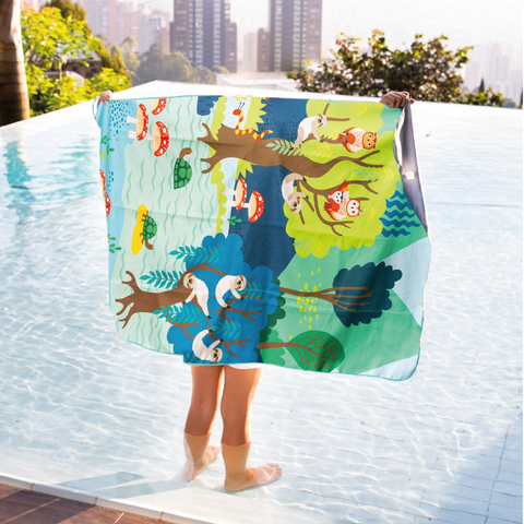 Toalla para niño con estampado de animales